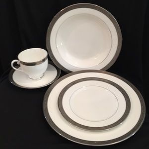 Mikasa Bone China Place setting